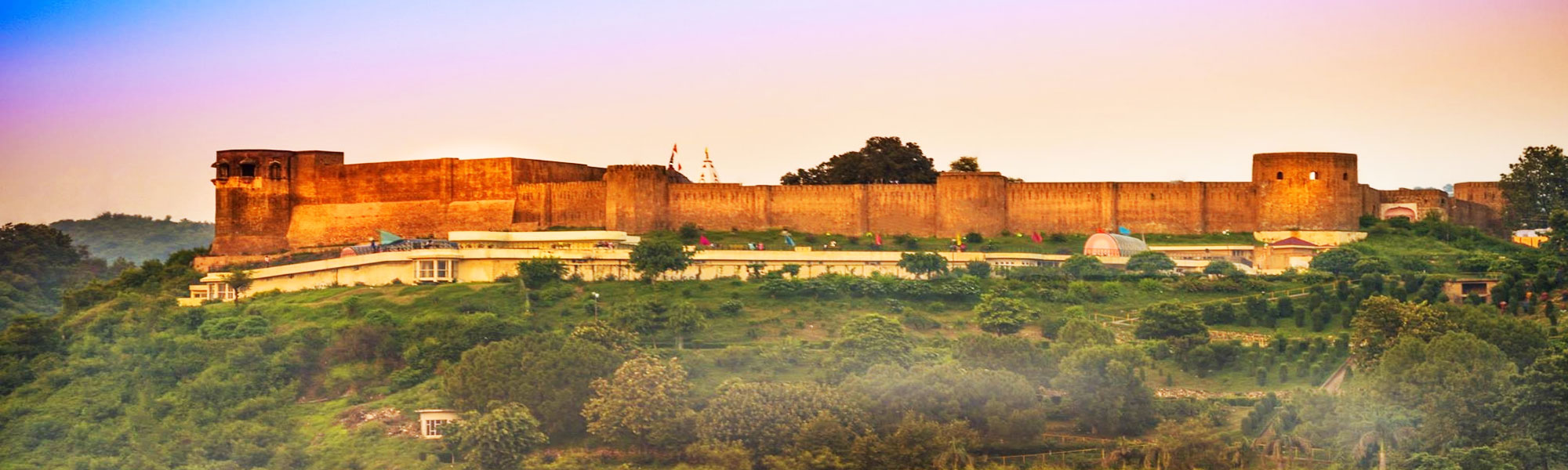 Jammu and Kashmir Tours in India with Fort and Palace Tours in India