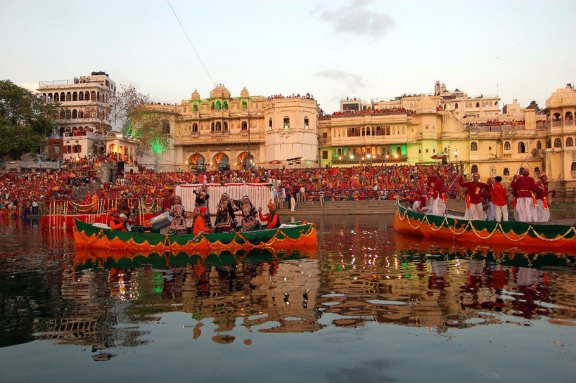 Taj Mahal Tours in India with Mewar Festival Tours in Rajasthan 